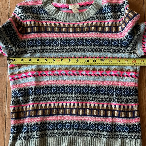 Colorful Patterned Sweater - Picture 4 of 4